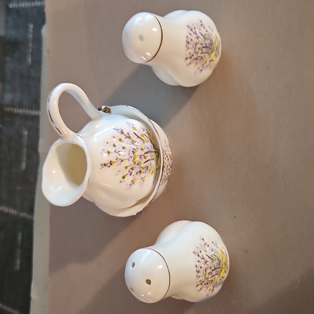 Salt and pepper shakers